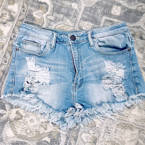 Machine Nouvelle Mode Italy Daisy Duke Distressed Ripped Vintage Jean Sh… - Picture 1 of 3